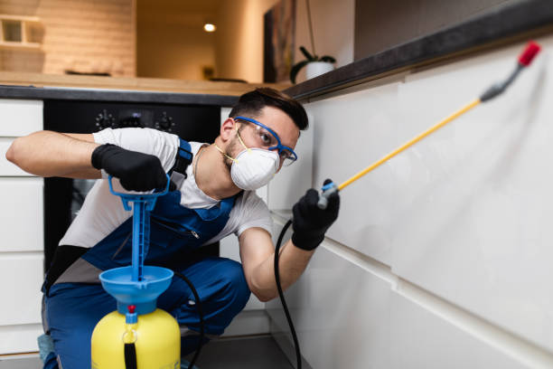 Best Commercial Pest Control Services  in Becker, MN
